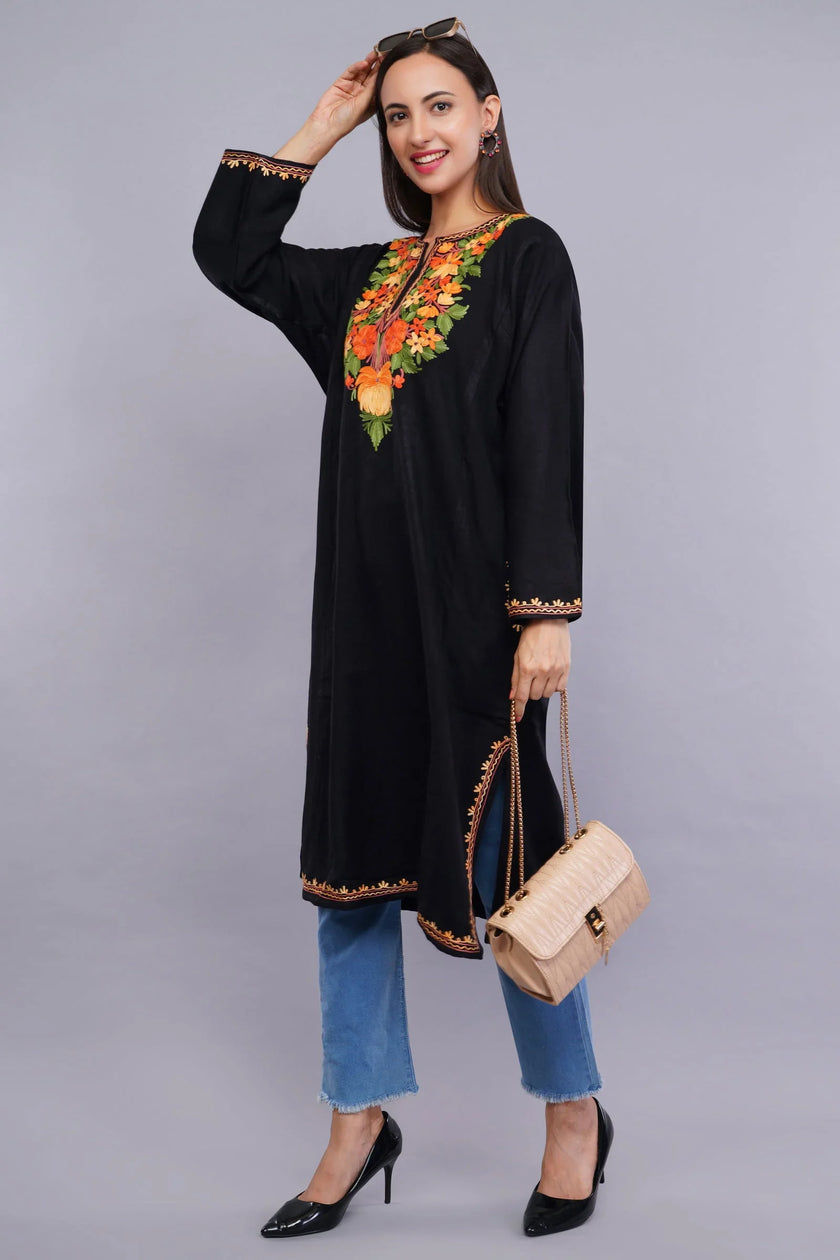 Black Pheran with Floral Poshkaar Design Aari Embroidery - Kashmiri Pheran