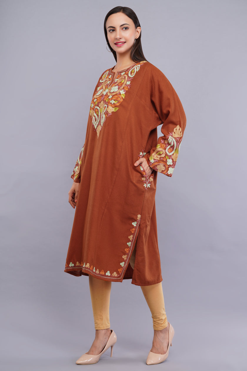 Elegant Rust Kashmiri Pheran with Exquisite Aari Embroidery and Paisley Details