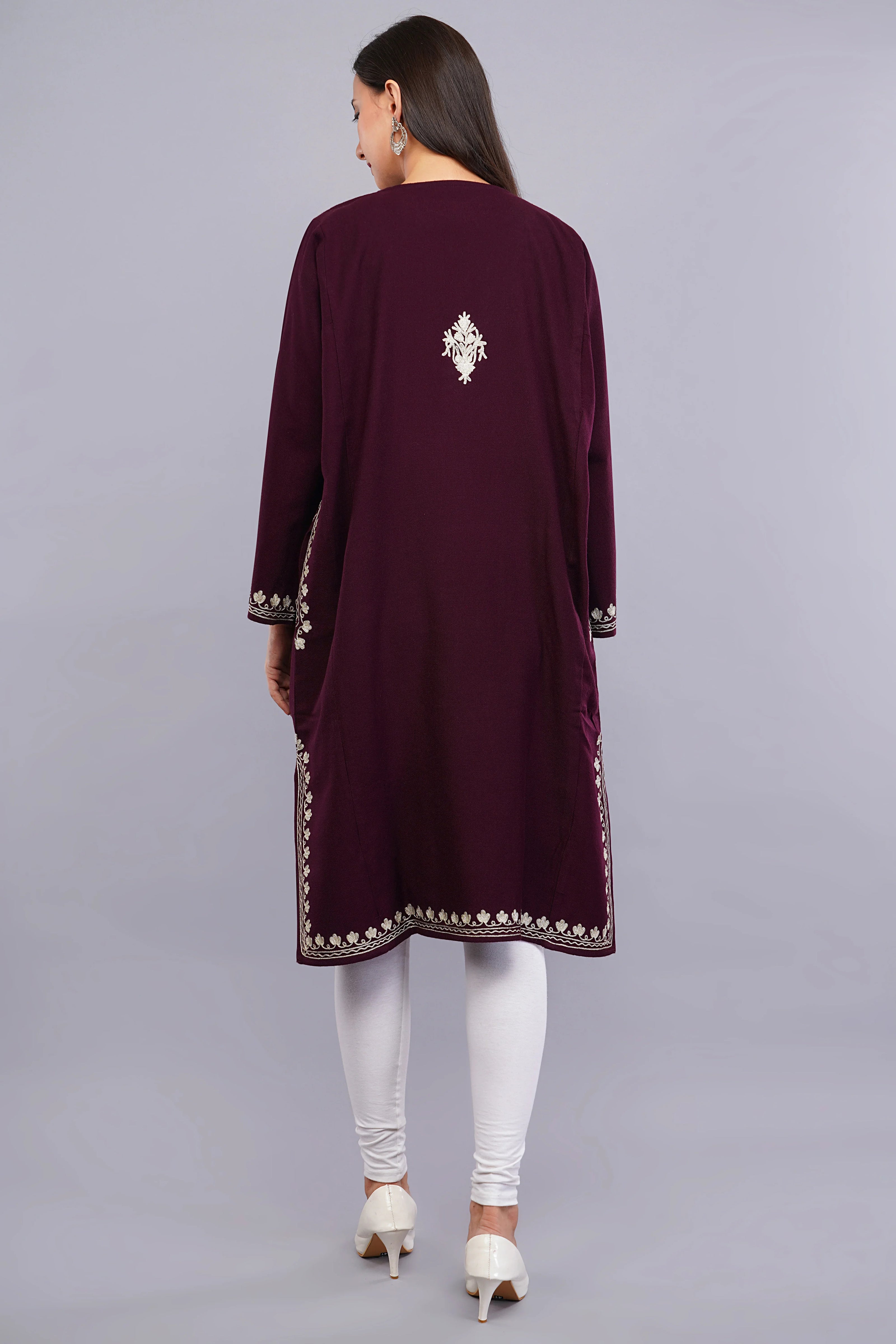 Vine Zari Embroidered Cashmilon Kashmiri Pheran