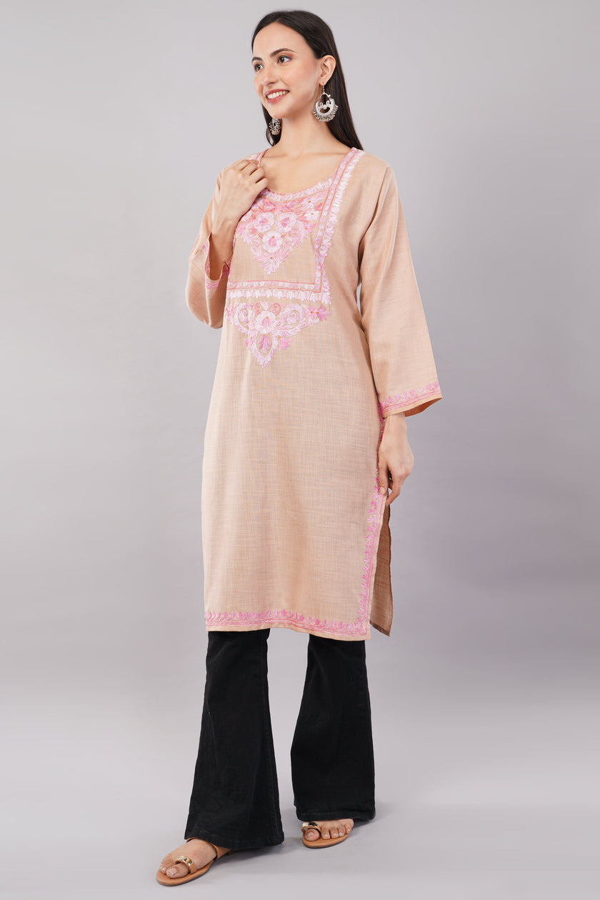 Rosé Aari on Sandstone Kashmiri Kurta