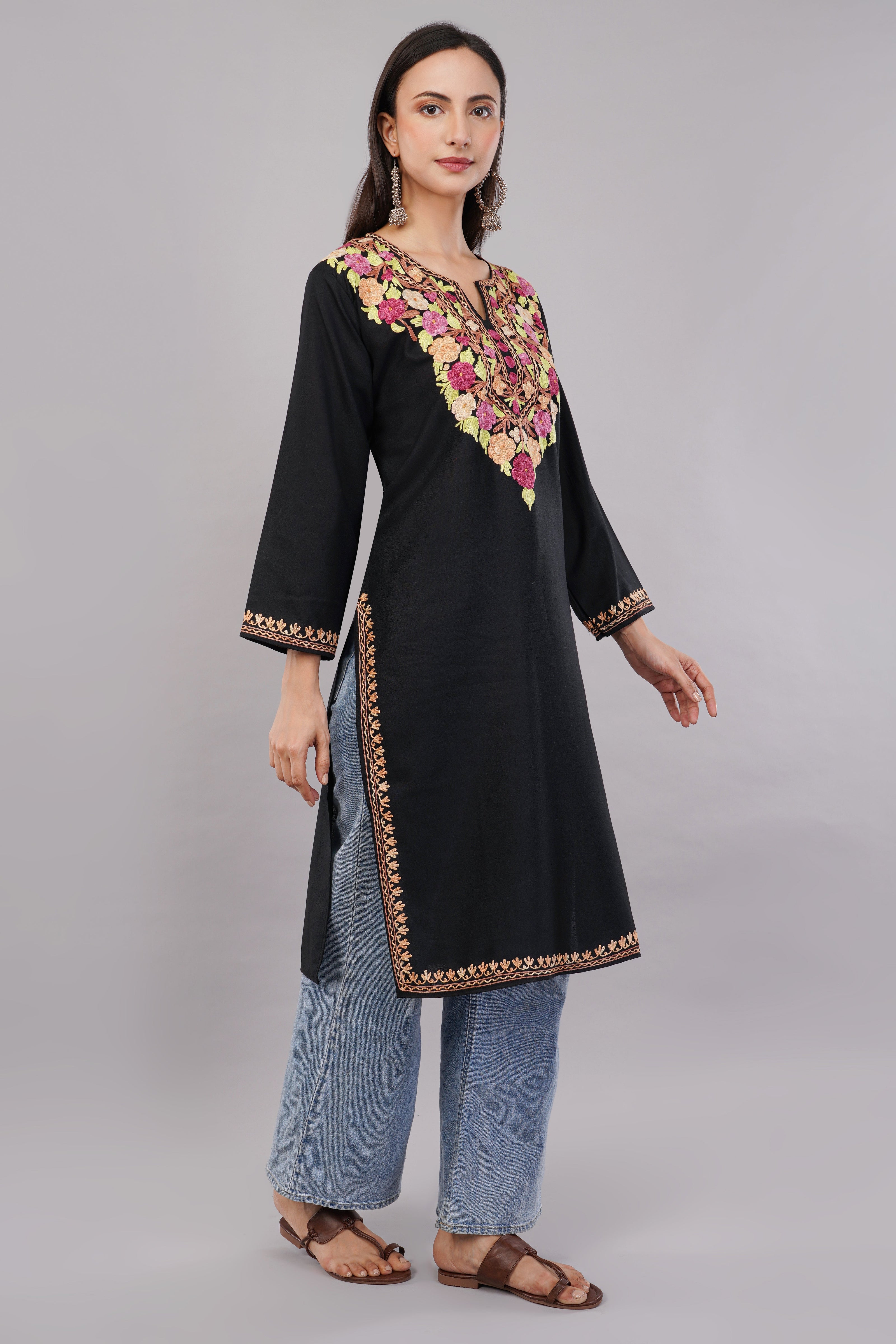 Midnight Bloom Black Kashmiri Aari Embroidered Kurta