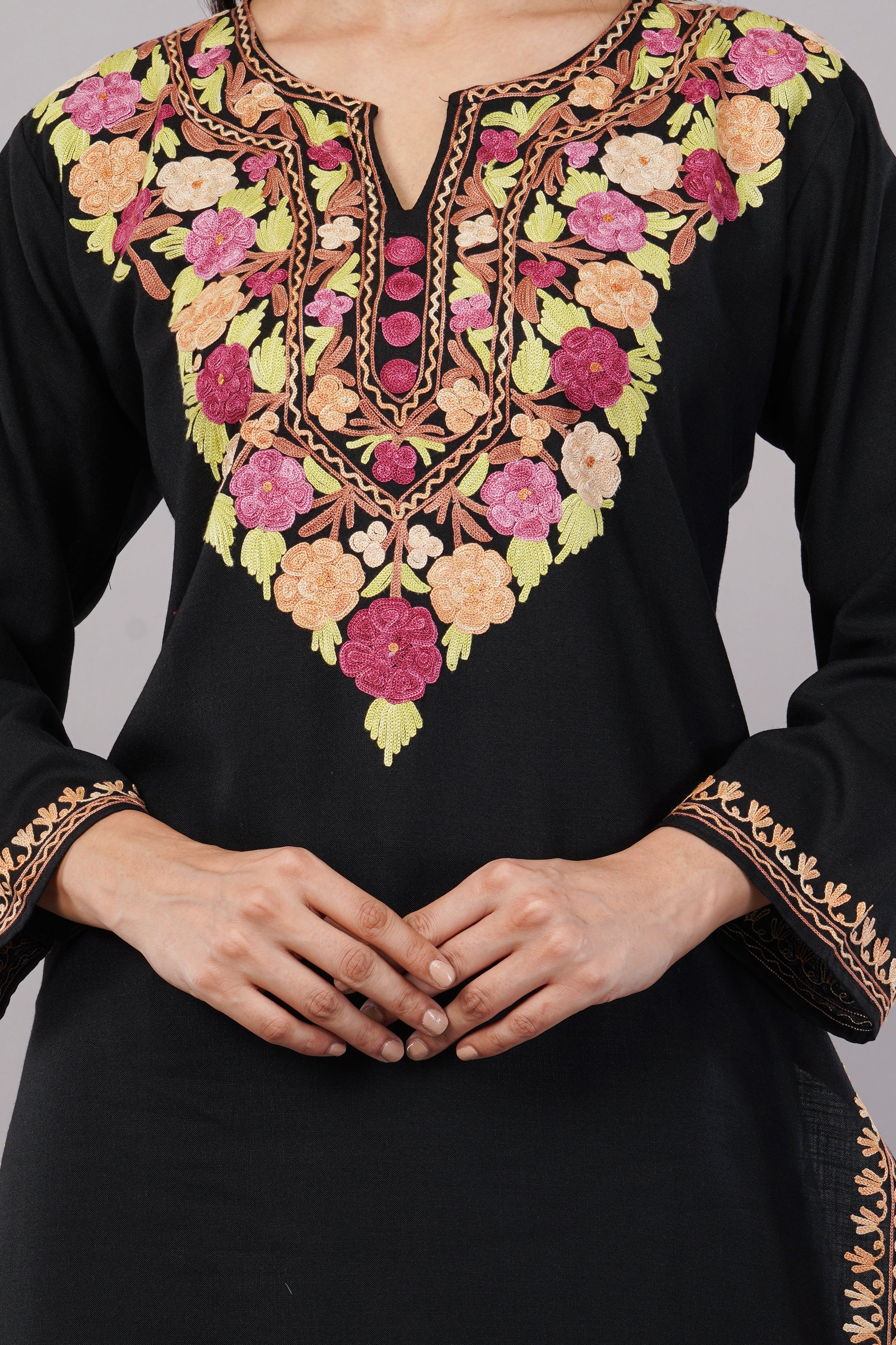 Midnight Bloom Black Kashmiri Aari Embroidered Kurta