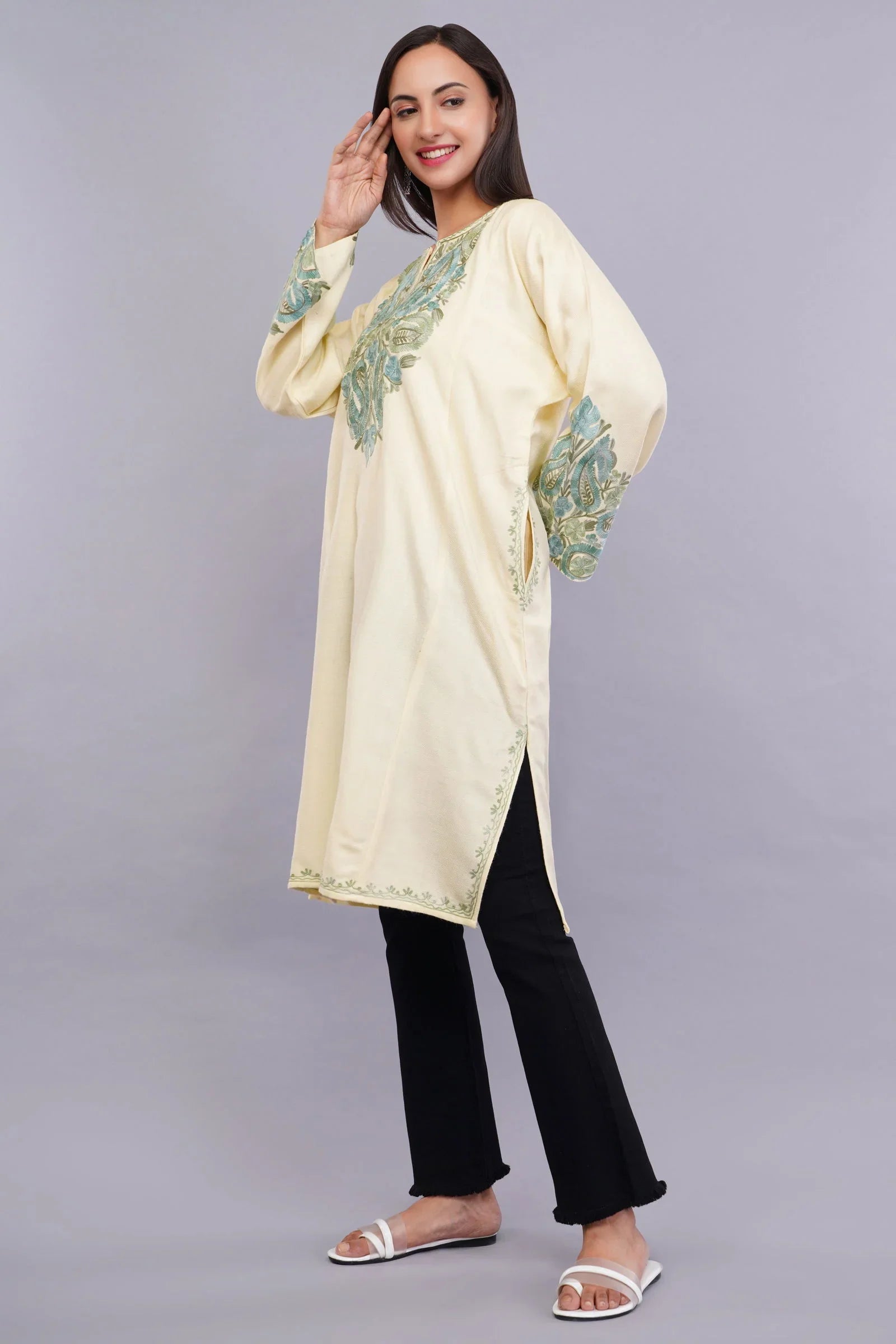 Double Spanish White Pheran with Thistle Green & Jet Stream Aari Embroidery - Kashmiri Pheran