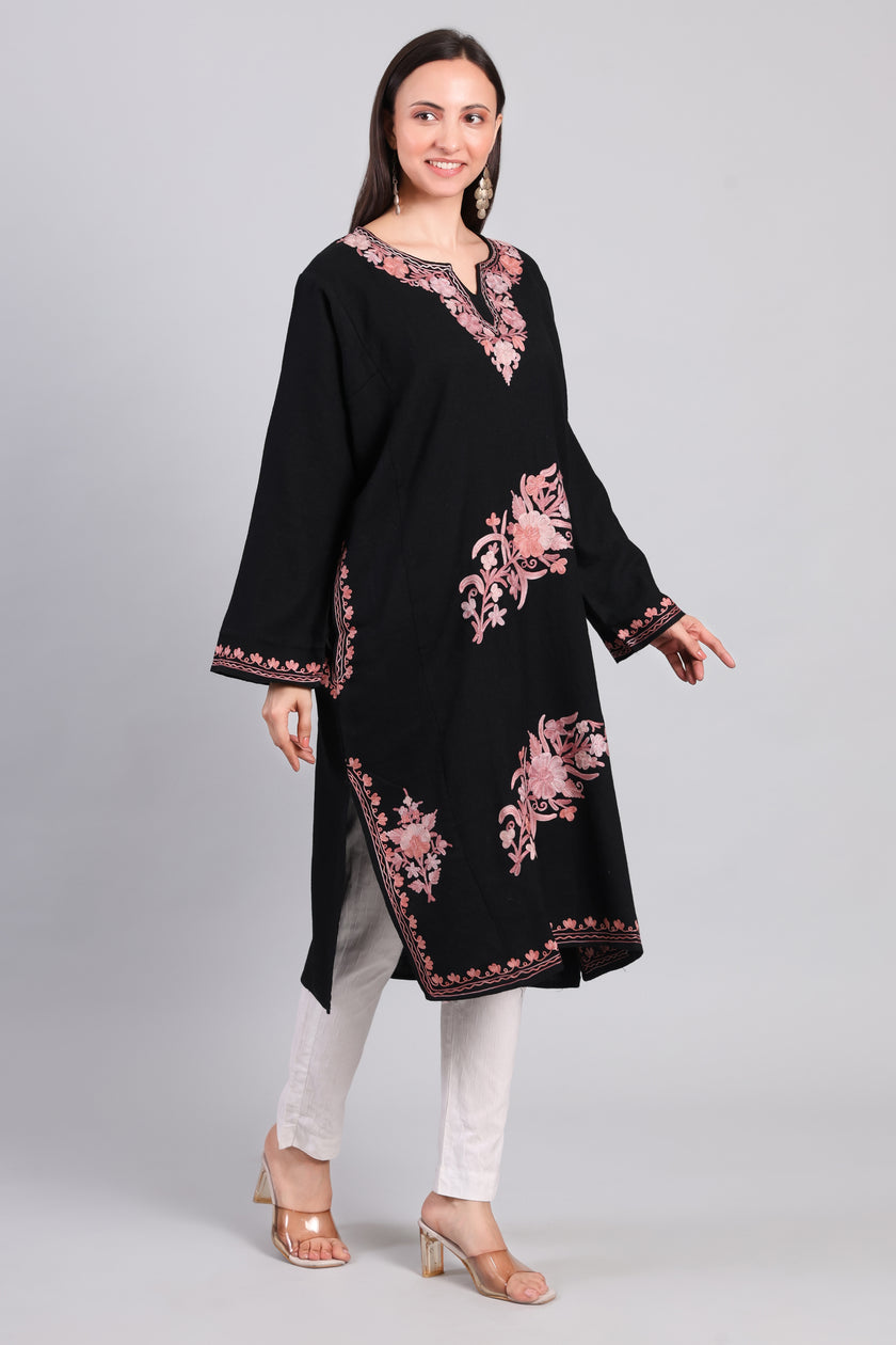 Gul-e-Siyah — Black Pheran with Rose Pink Aari Kashmiri Embroidery-Left
