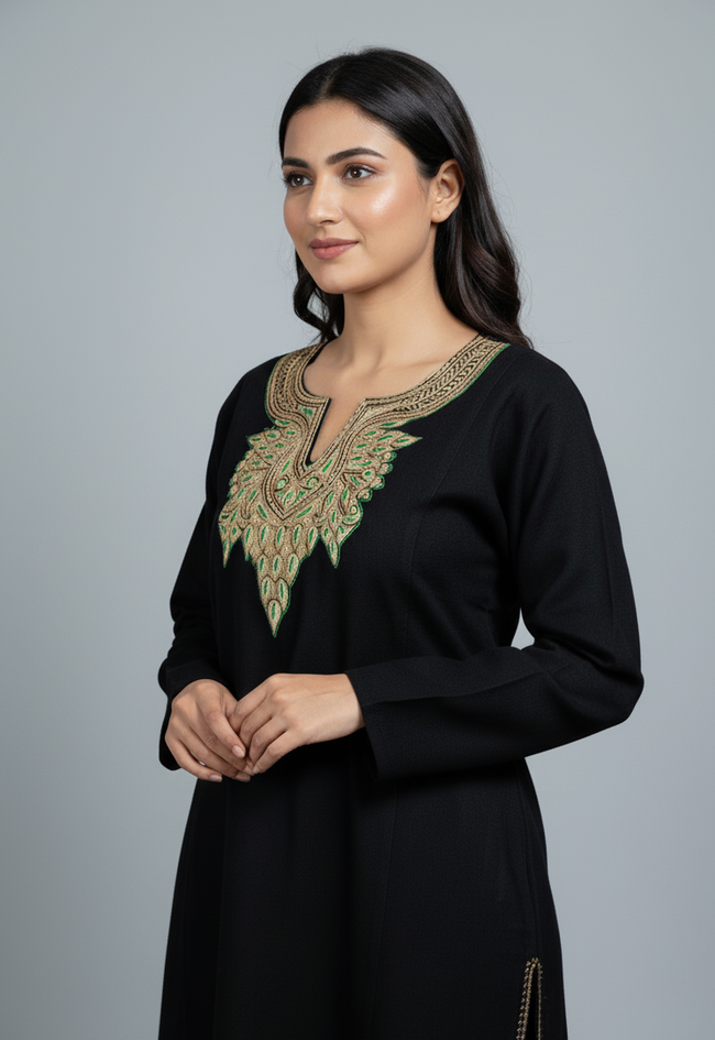 Naqsh-e-Khaas Kashmiri Vine Tilla Embroidered Pheran Side