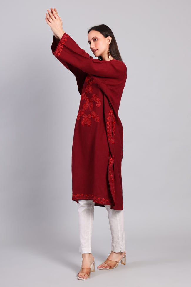 Rang-e-Surkh — Deep Maroon Pheran with Tone-on-Tone Aari Kashmiri Embroidery-right