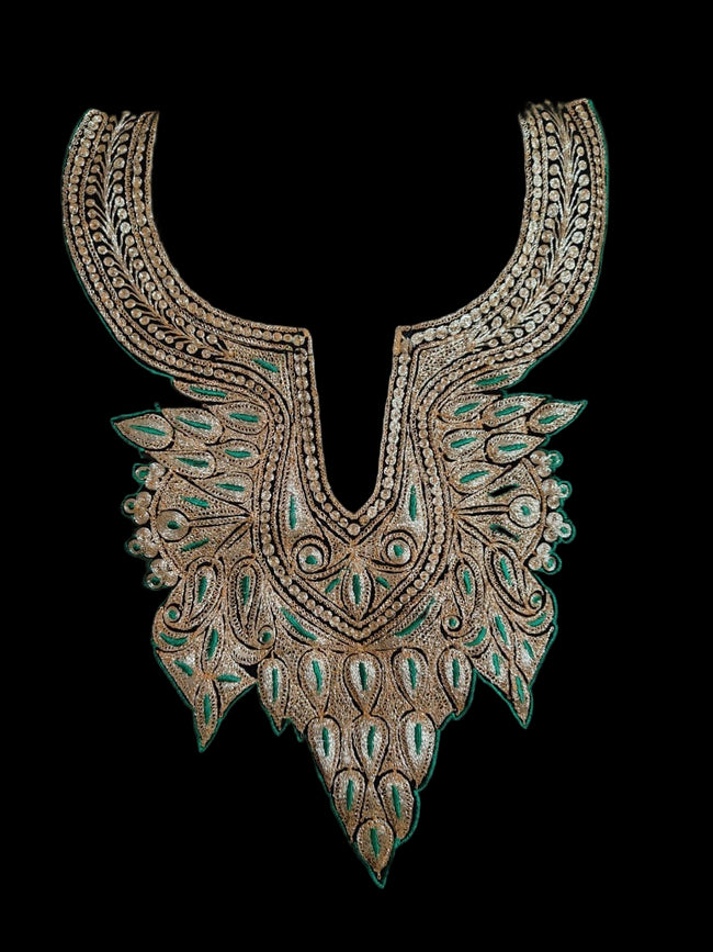 Naqsh-e-Khaas Kashmiri Vine Tilla Embroidered Pheran