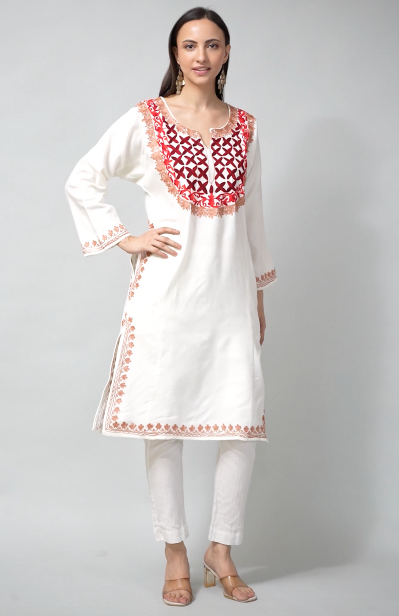 Crimson Aura Kashmiri Pheran with Aari and Zari Embroidery-Video