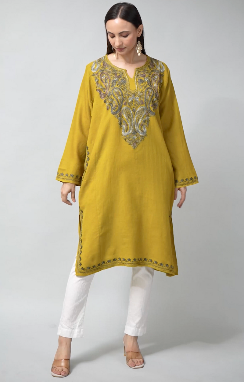 Amber Dusk Kashmiri Pheran with Aari Embroidery-Video